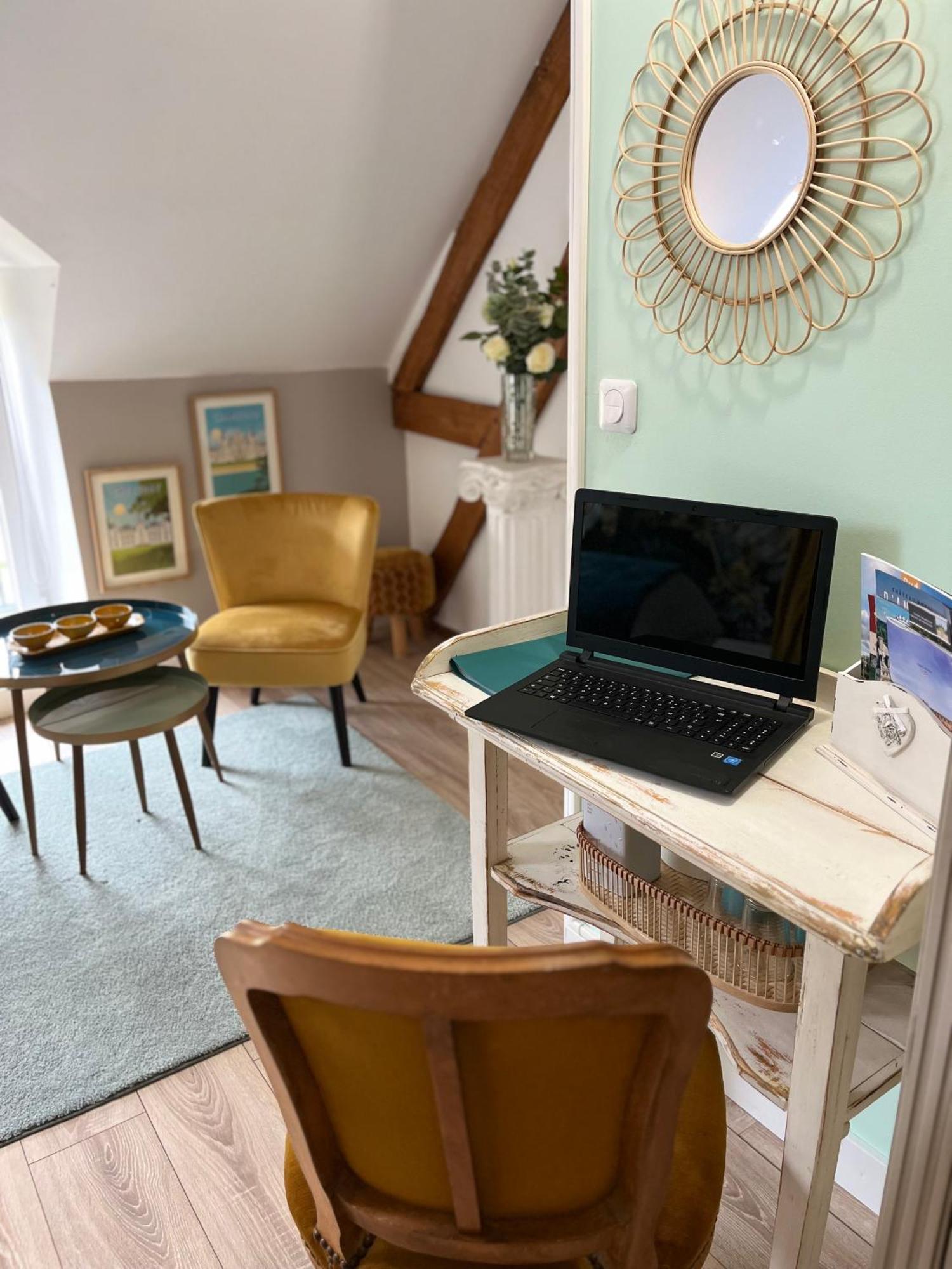 Le Clos Des Roses Chambres Et Tables D Hotes Meusnes Dış mekan fotoğraf